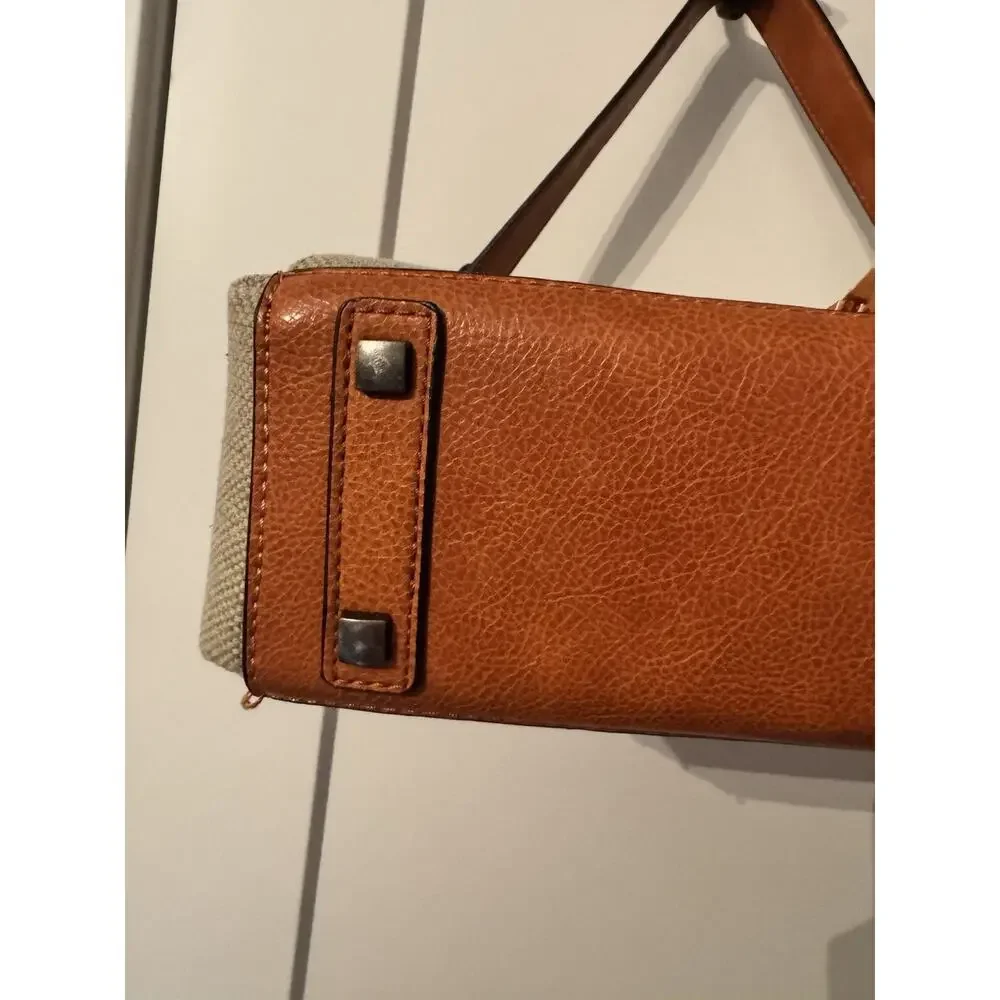 Simply Noelle Crossbody Hand Bag Purse Tan Zipper Front Pocket Old Money Preppy - Picture 10 of 14